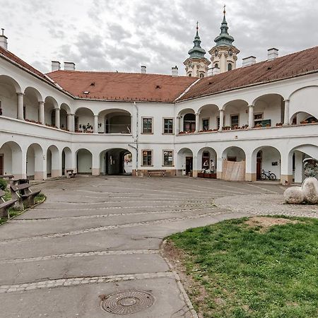 Arany Csillag Apartman Еґер Екстер'єр фото
