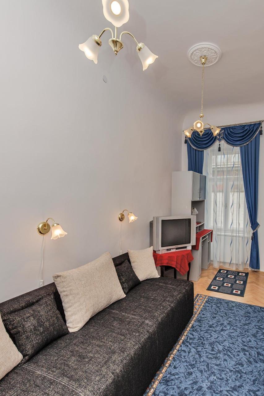 Arany Csillag Apartman Еґер Екстер'єр фото