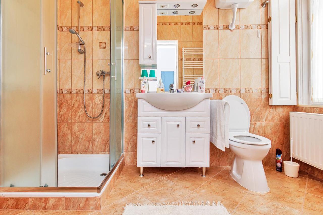 Arany Csillag Apartman Еґер Екстер'єр фото